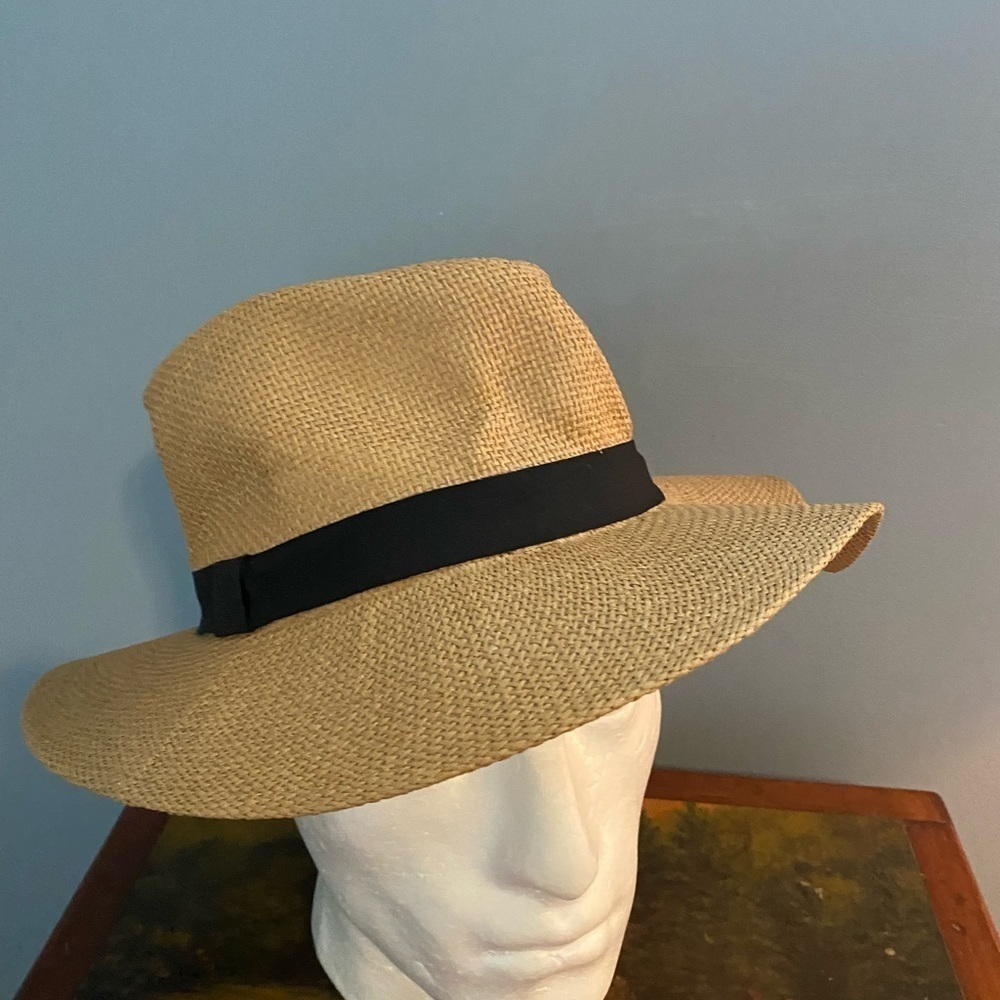 Sowift Branded Beachy Sun Hat - Picture 2 of 5